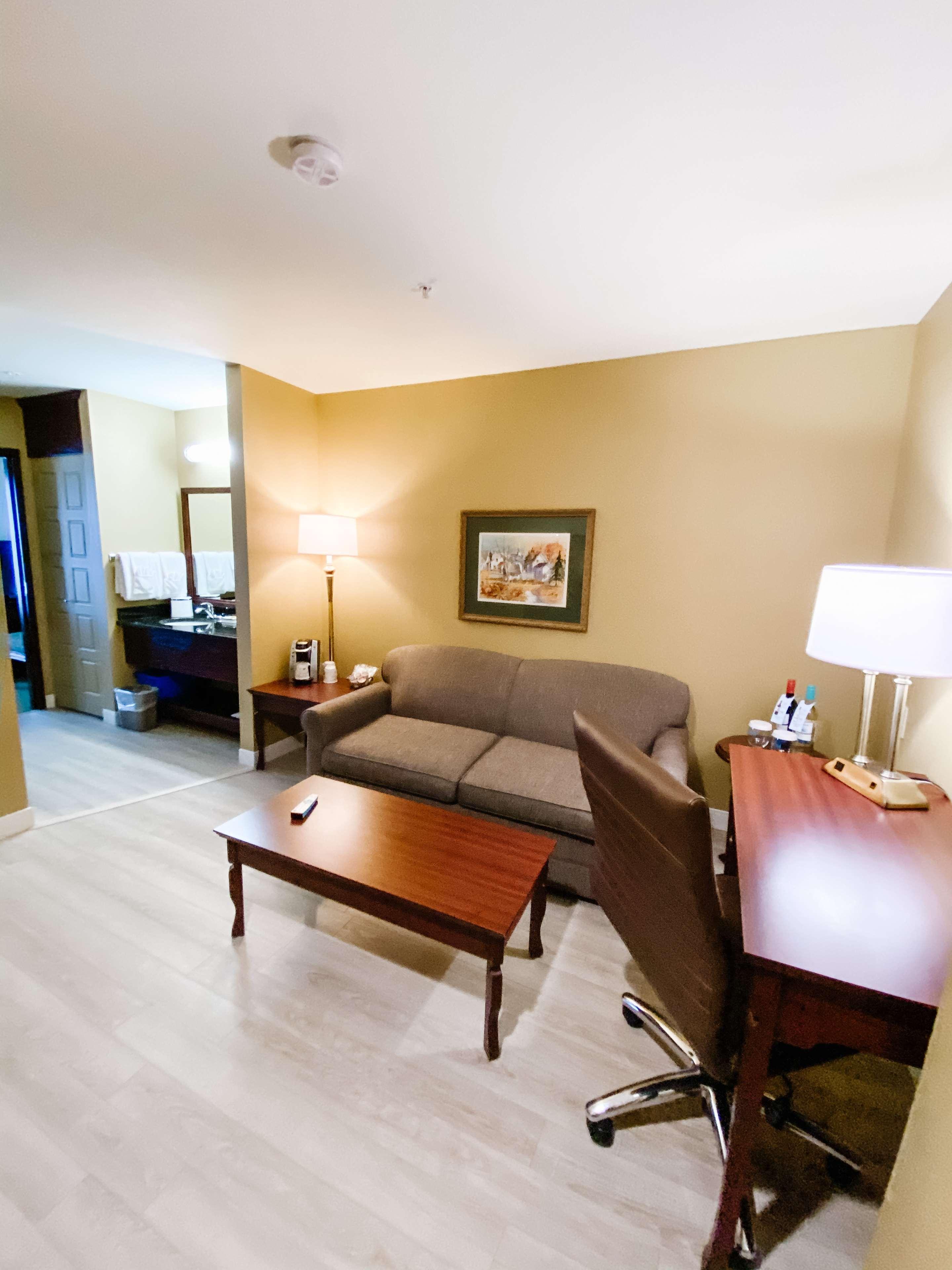 Best Western Plus Grand-Sault Hotel & Suites Zewnętrze zdjęcie